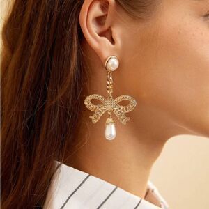 Elegant Gold Bow Pearl Drop Earrings